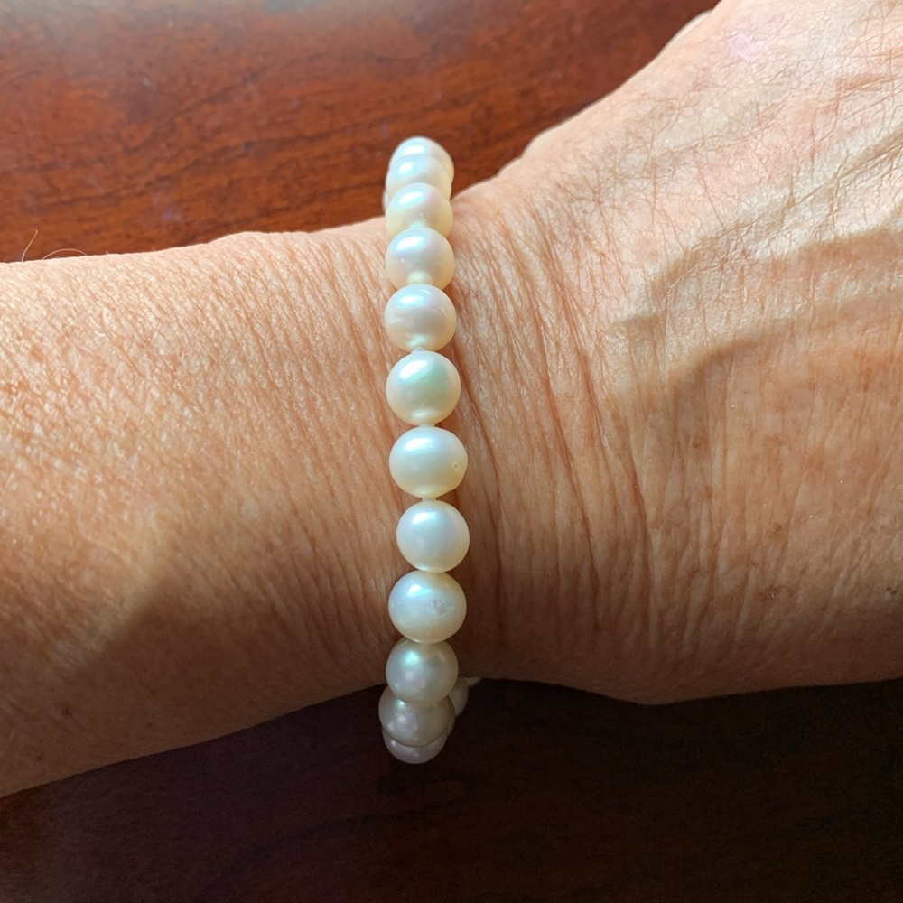 Pearl Bracelet with Clasp